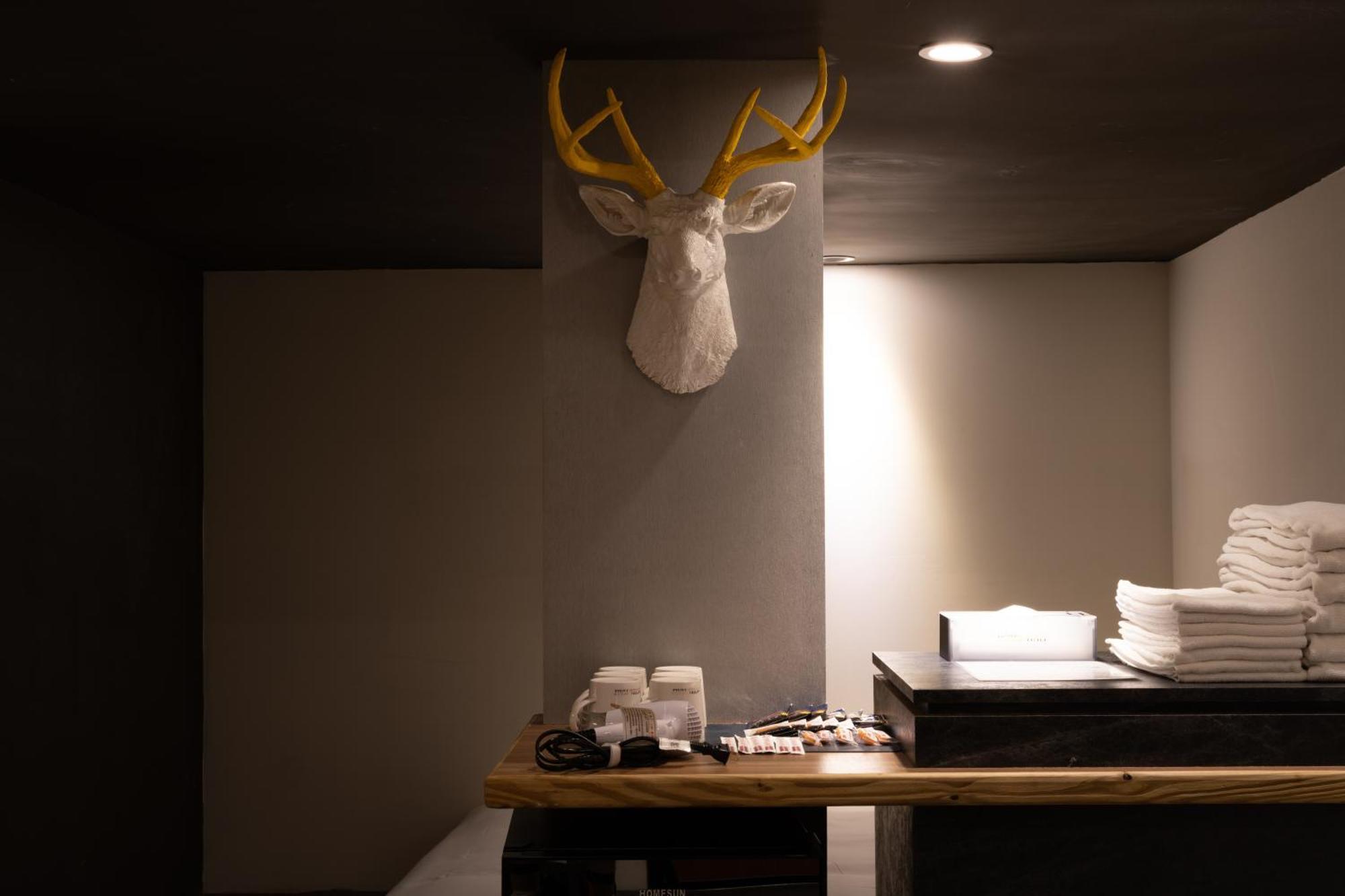 Ningcui Business Hotel 台中 外观 照片