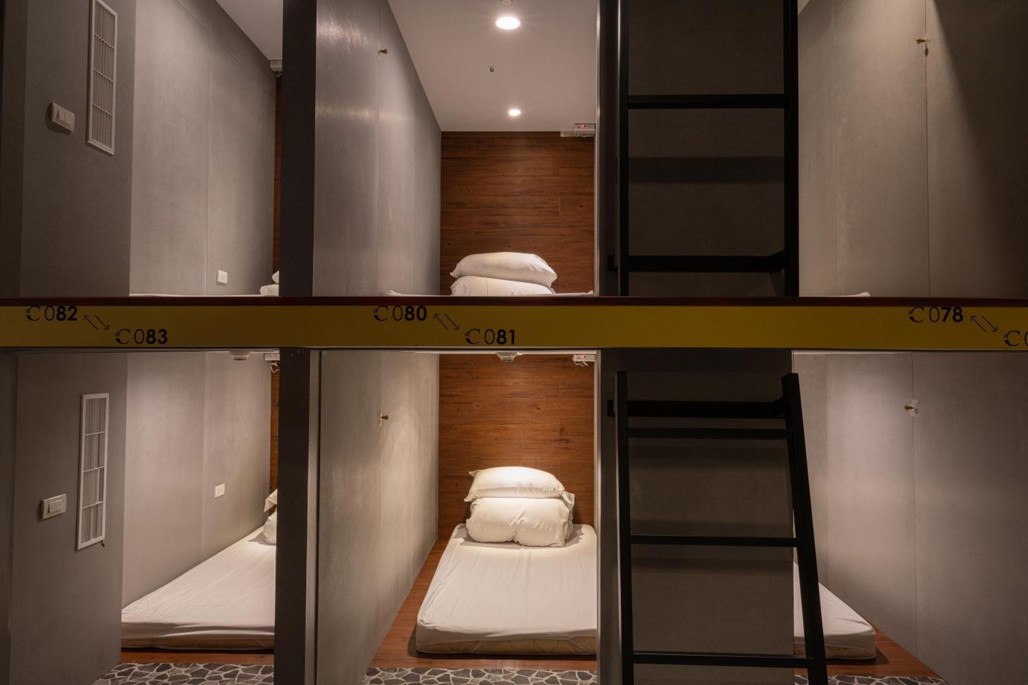 Ningcui Business Hotel 台中 外观 照片