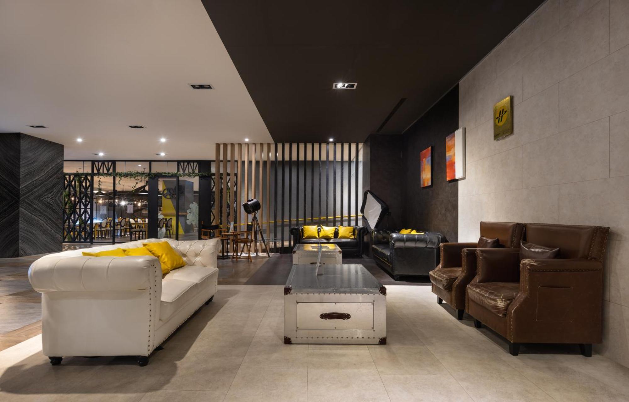 Ningcui Business Hotel 台中 外观 照片