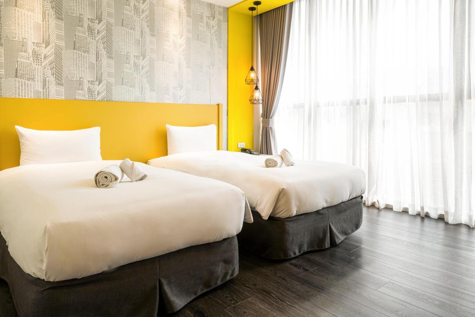 Ningcui Business Hotel 台中 外观 照片